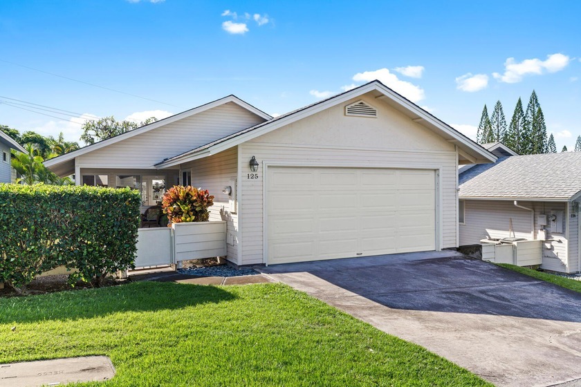 Light and bright 2-bedroom, 2-bath condominium located in the - Beach Condo for sale in Kailua Kona, Hawaii on Beachhouse.com