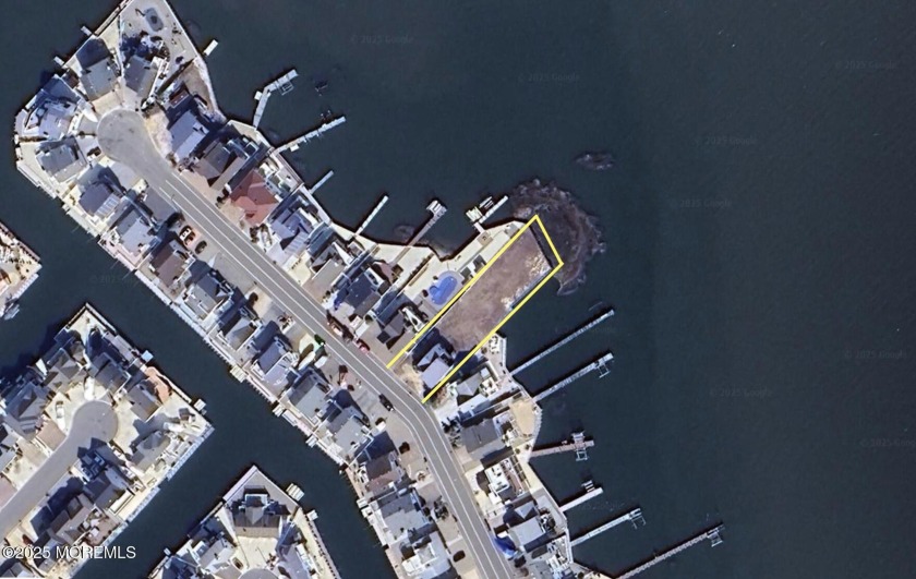 An extraordinary opportunity awaits on one of the largest - Beach Lot for sale in Manahawkin, New Jersey on Beachhouse.com