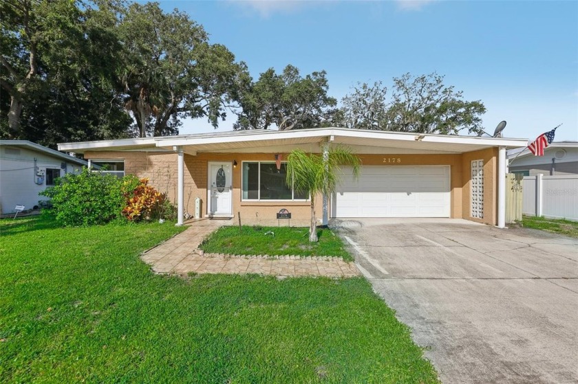 Welcome to your new home in the heart of South Daytona! This - Beach Home for sale in South Daytona, Florida on Beachhouse.com