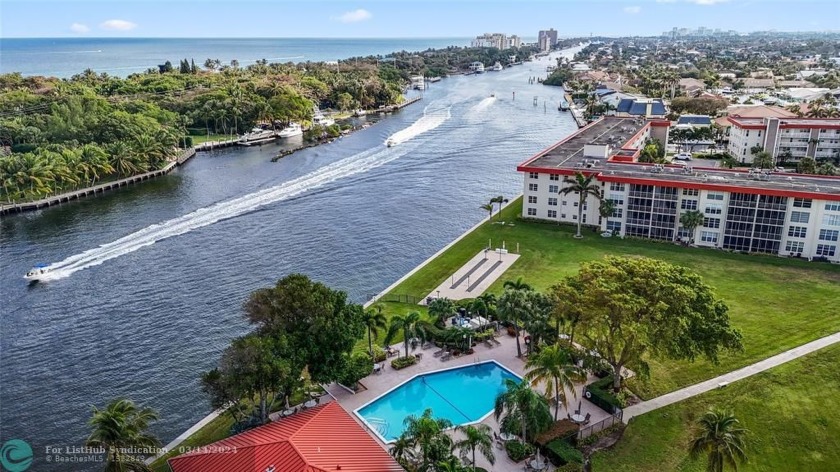 This property has the magnificent view of the intracoastal and - Beach Condo for sale in Lighthouse Point, Florida on Beachhouse.com