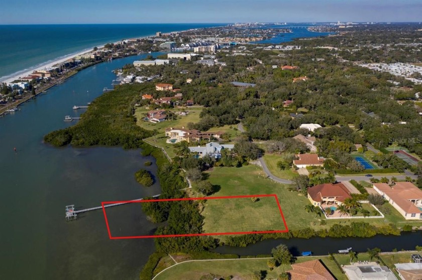 Expansive West facing waterfront lot with 138ft of water - Beach Lot for sale in Largo, Florida on Beachhouse.com