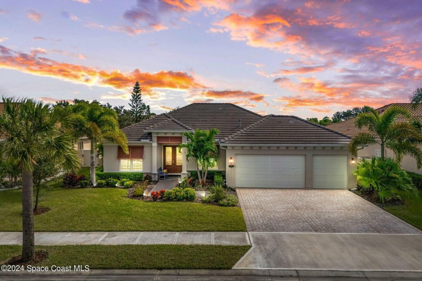 Step inside this like-new custom home, nestled in Suntree's - Beach Home for sale in Melbourne, Florida on Beachhouse.com