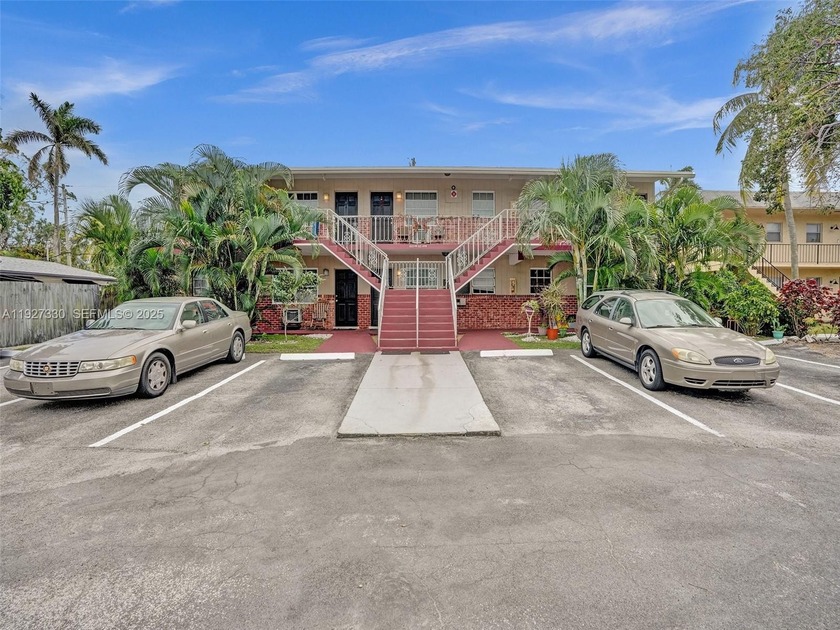 Income-producing 6-unit multifamily property in the heart of - Beach Townhome/Townhouse for sale in Pompano Beach, Florida on Beachhouse.com