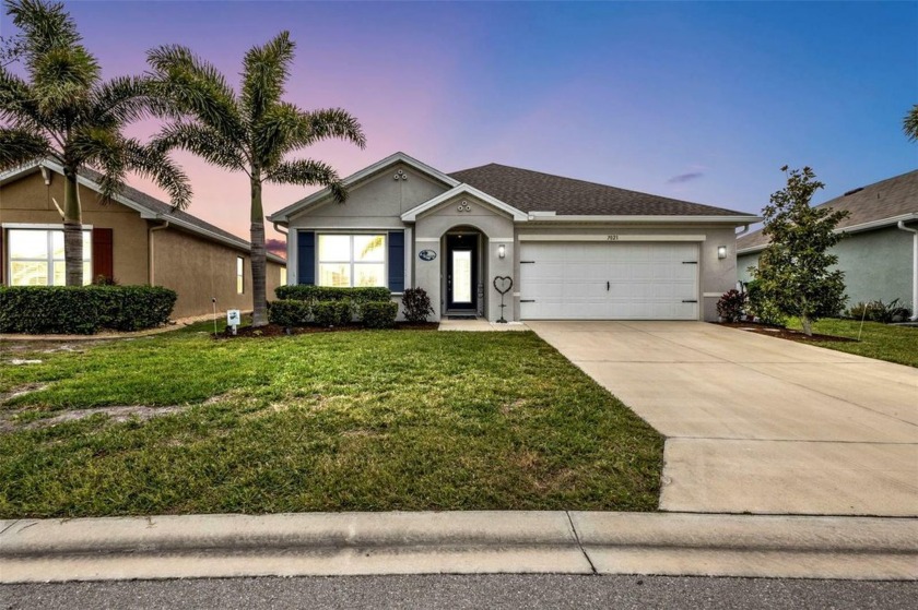 Welcome to your own piece of paradise in Waterford Estates! This - Beach Home for sale in Punta Gorda, Florida on Beachhouse.com