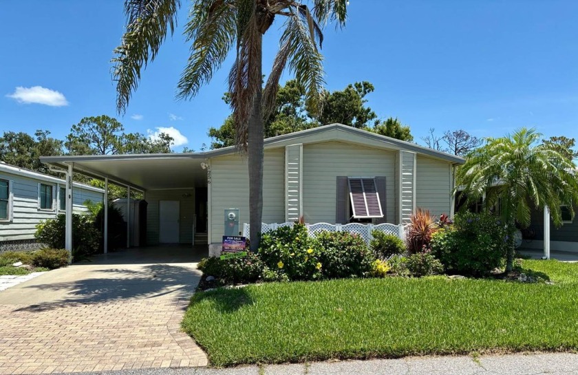 GREAT REDUCED PRICE!    MOTIVATED SELLER!!  "Sunshine - Beach Home for sale in Venice, Florida on Beachhouse.com