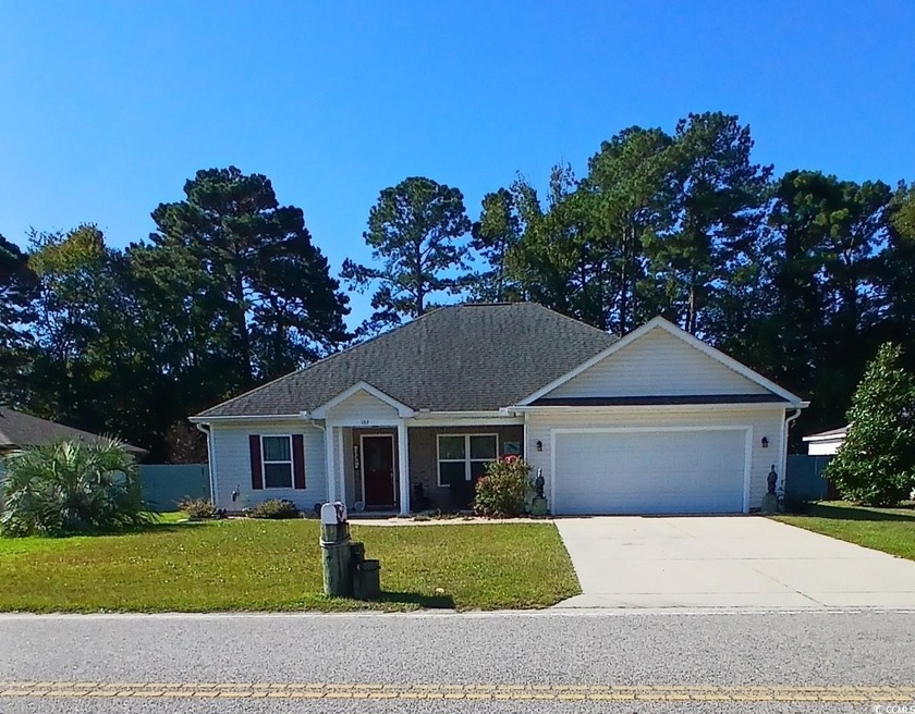 Must See, move-in-ready 3 Bedroom, 2 Bath home in the peaceful - Beach Home for sale in Surfside Beach, South Carolina on Beachhouse.com