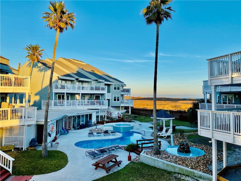 Relaxing Coastal Chic getaway 2B/2BR with laundry in unit in - Beach Condo for sale in Port Aransas, Texas on Beachhouse.com