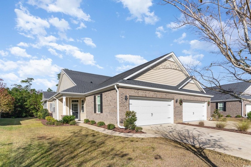 This immaculate 3-bedroom, 2-bathroom townhouse is a rare find - Beach Condo for sale in Murrells Inlet, South Carolina on Beachhouse.com