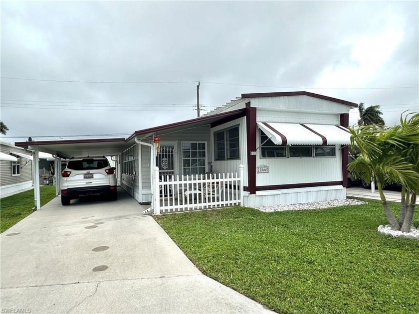 Welcome to this beautifully maintained 2 bedroom, 2 bath mobile - Beach Home for sale in Estero, Florida on Beachhouse.com