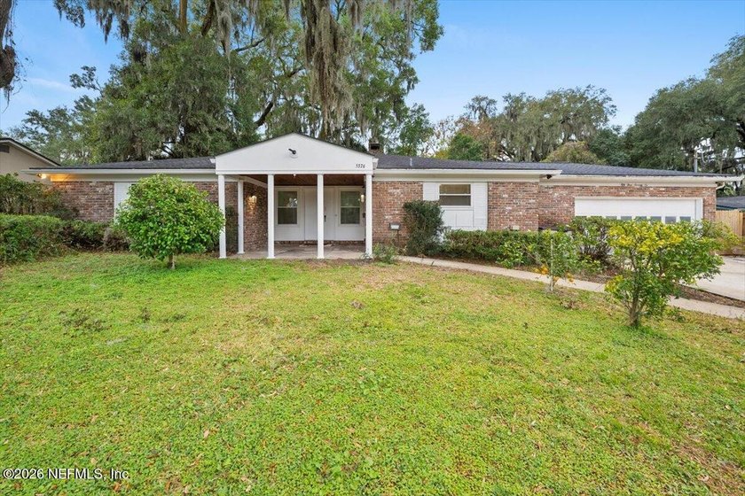 Single Level Living and no HOA in this brick, single family pool - Beach Home for sale in Jacksonville, Florida on Beachhouse.com