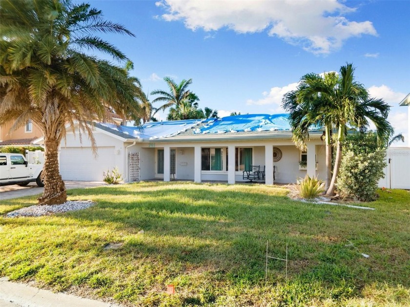 Back on market! Buyer decided not to build or renovate. Welcome - Beach Home for sale in ST Pete Beach, Florida on Beachhouse.com