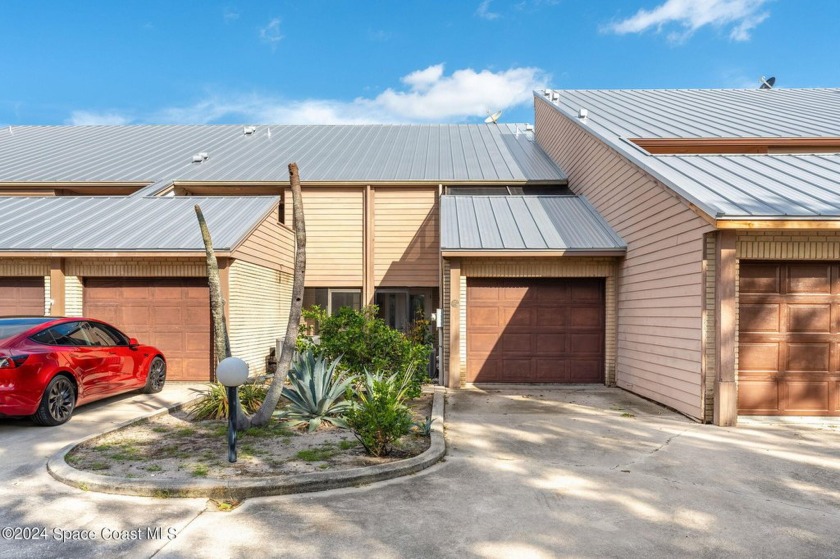 Nestled on the beautiful Indian River waterfront, this spacious - Beach Condo for sale in Sebastian, Florida on Beachhouse.com