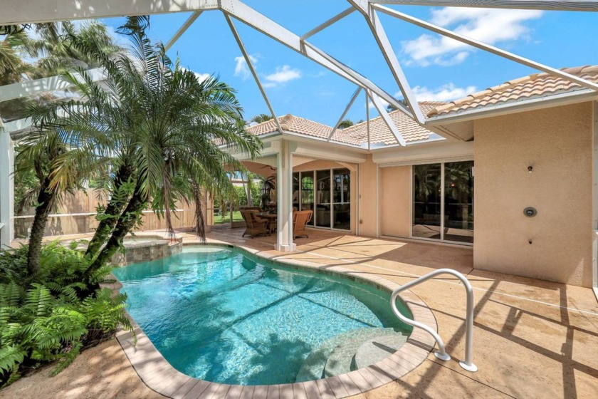 Do you love the perfection of casual luxury? Are you looking for - Beach Home for sale in Naples, Florida on Beachhouse.com