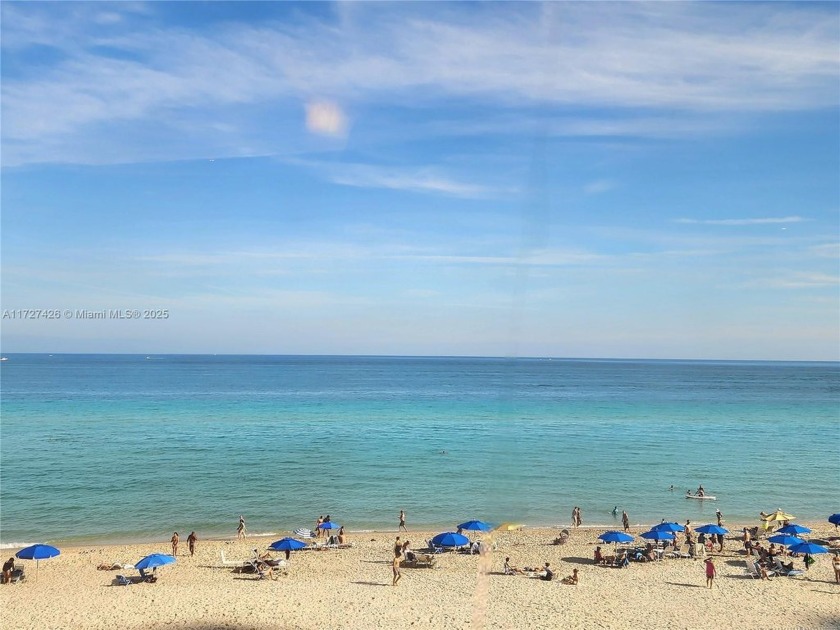 DESIRABLE LARGE SOUTHEAST CORNER WITH PANORAMIC OCEANVIEWS Upon - Beach Condo for sale in Hollywood, Florida on Beachhouse.com