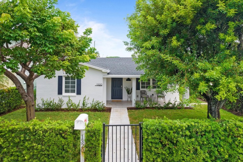 Charming 3-bedroom, 2-bathroom home on a spacious corner lot - Beach Home for sale in West Palm Beach, Florida on Beachhouse.com