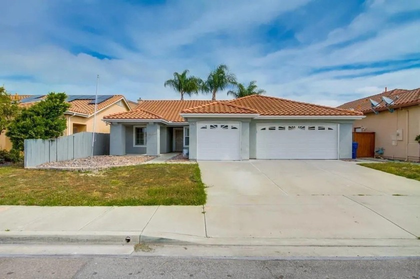 A beautifully maintained 3-bedroom, 2-bath single-story home - Beach Home for sale in Oceanside, California on Beachhouse.com