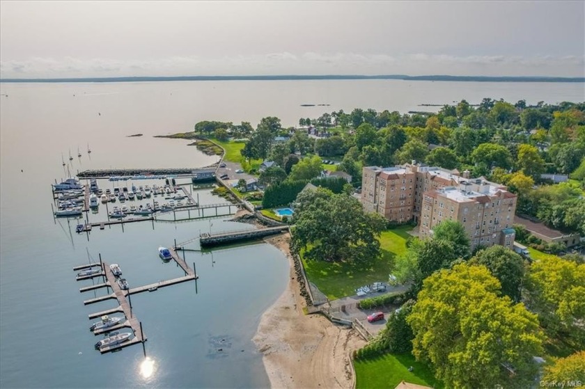 Here's your chance to wake up every morning to a sparkling view - Beach Condo for sale in Mamaroneck, New York on Beachhouse.com