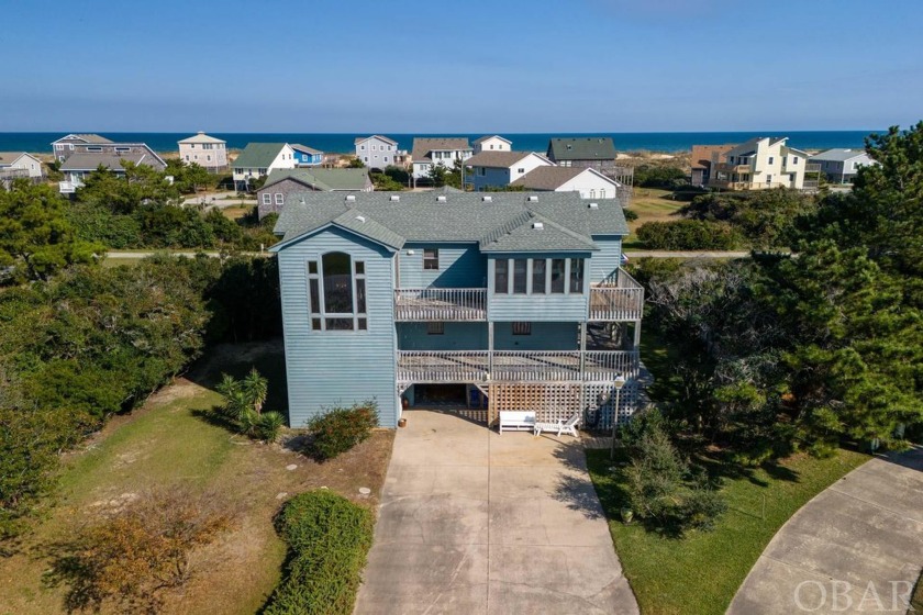 LOCATION, Location, Location! This classic South Nags Head beach - Beach Home for sale in Nags Head, North Carolina on Beachhouse.com