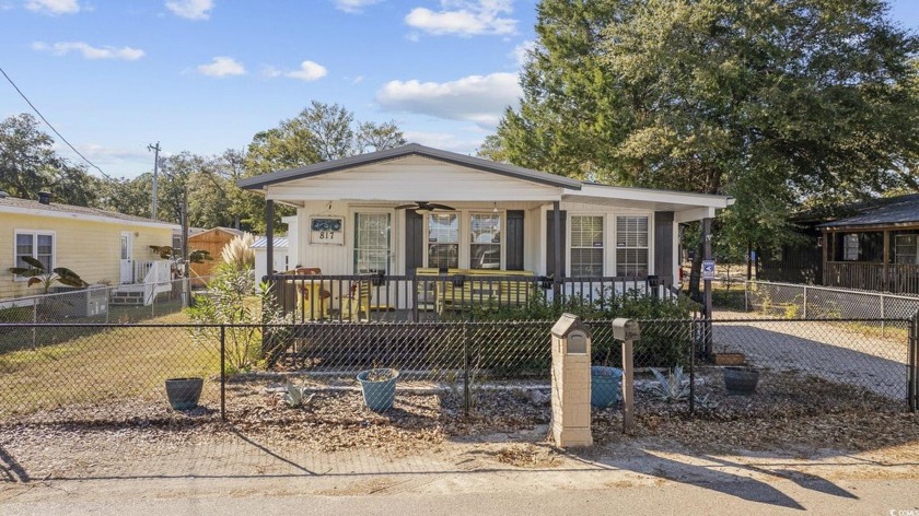 Experience the charm of coastal living in this beautiful 2BR/2BA - Beach Home for sale in North Myrtle Beach, South Carolina on Beachhouse.com