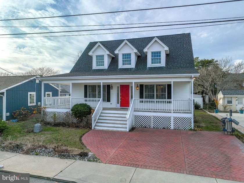 WOW!   Have you been looking for the perfect single family home - Beach Home for sale in Ocean City, Maryland on Beachhouse.com