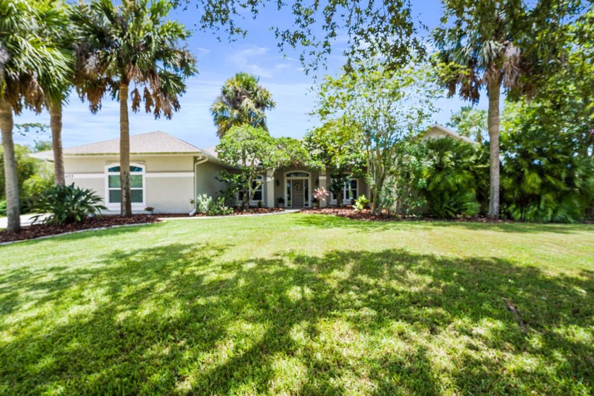 Wow!!!Wow!!!  This 3 bedroom 2 bath pool is ready  for a new - Beach Home for sale in Melbourne, Florida on Beachhouse.com