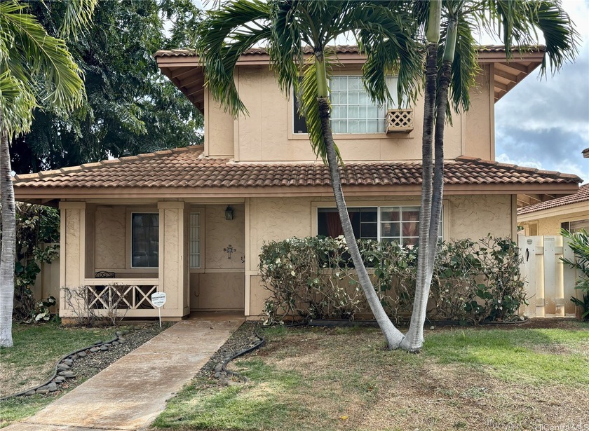Located on a desirable corner lot in the A'eloa community, this - Beach Home for sale in Kapolei, Hawaii on Beachhouse.com