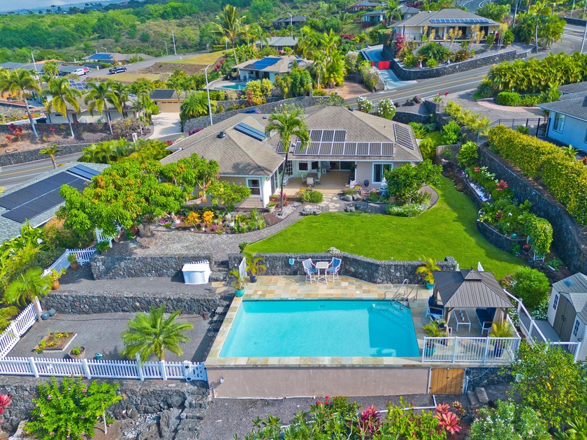 Located in the desirable Kona Vistas neighborhood, this - Beach Home for sale in Kailua Kona, Hawaii on Beachhouse.com