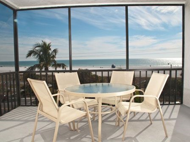 Stunning Views! 2BR 2BA Condo Siesta Key Beach wGulf Views & - Beach Vacation Rentals in Sarasota, Florida on Beachhouse.com