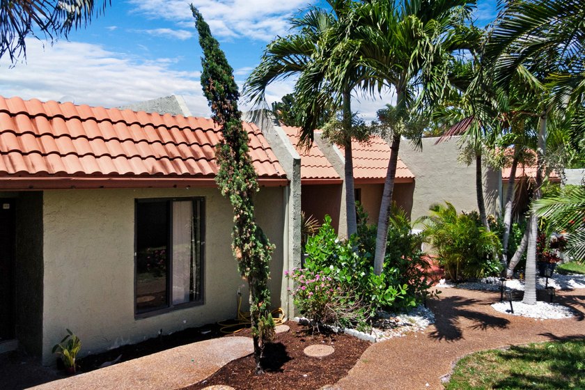Welcome to Vizcaya Gardens Villas, a hidden gem in the heart of - Beach Home for sale in Deerfield Beach, Florida on Beachhouse.com