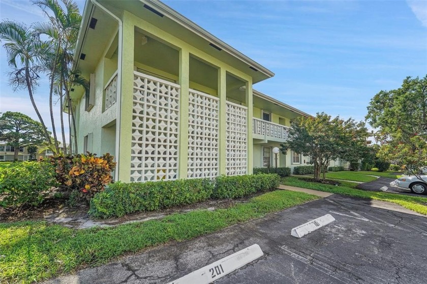 Welcome to this elegant, newly renovated, 2-bedroom, 2-bath - Beach Condo for sale in Delray Beach, Florida on Beachhouse.com