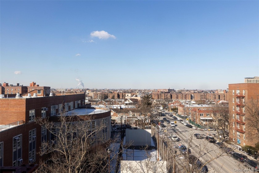 REFRESHED & REJUVENATED ! 
Top Floor , very sunny and spacious 2 - Beach Home for sale in Forest Hills, New York on Beachhouse.com