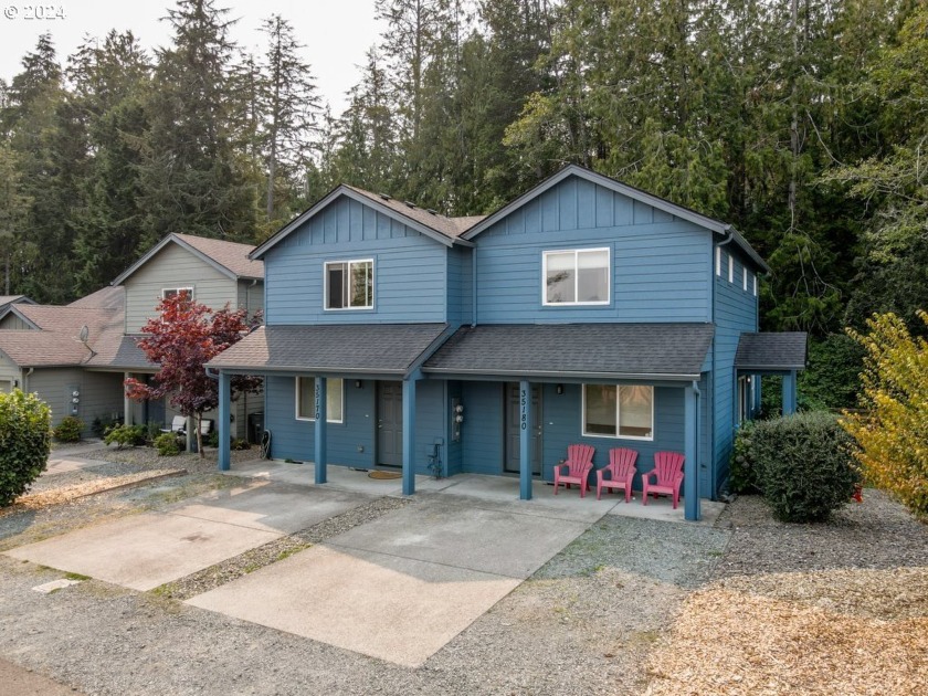 Offering a total of 2,224 square feet, this equally divided - Beach Lot for sale in Nehalem, Oregon on Beachhouse.com