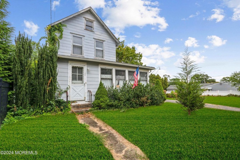 Great opportunity to renovate, add on, or knock down , and new - Beach Home for sale in Wall, New Jersey on Beachhouse.com