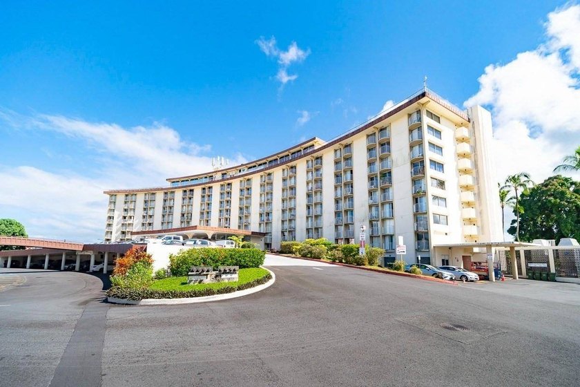 Comfortable 1 bedroom 1 bath unit located on the 5th floor of - Beach Condo for sale in Hilo, Hawaii on Beachhouse.com
