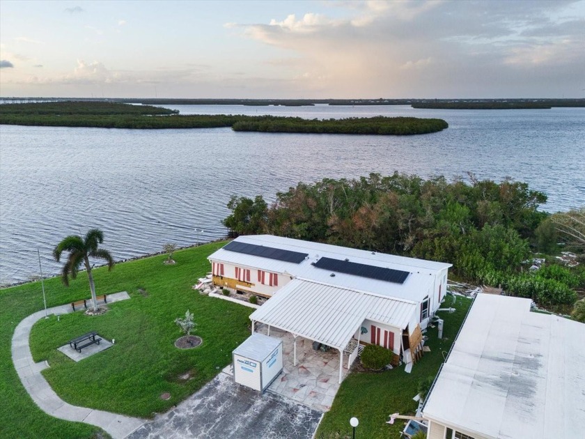 Discover the potential of this charming fixer-upper mobile home - Beach Home for sale in Punta Gorda, Florida on Beachhouse.com