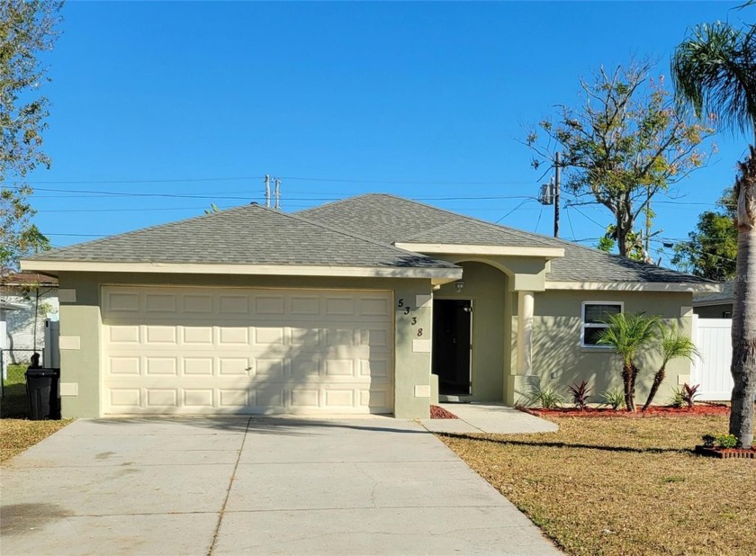 This beautiful home and well maintained. 3 bed, 2 bath, 2 car - Beach Home for sale in New Port Richey, Florida on Beachhouse.com