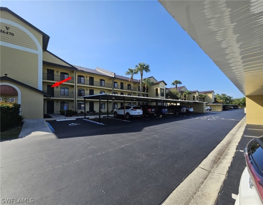 LOCATION, LOCATION, LOCATION! Take advantage of this awesome - Beach Condo for sale in Fort Myers, Florida on Beachhouse.com