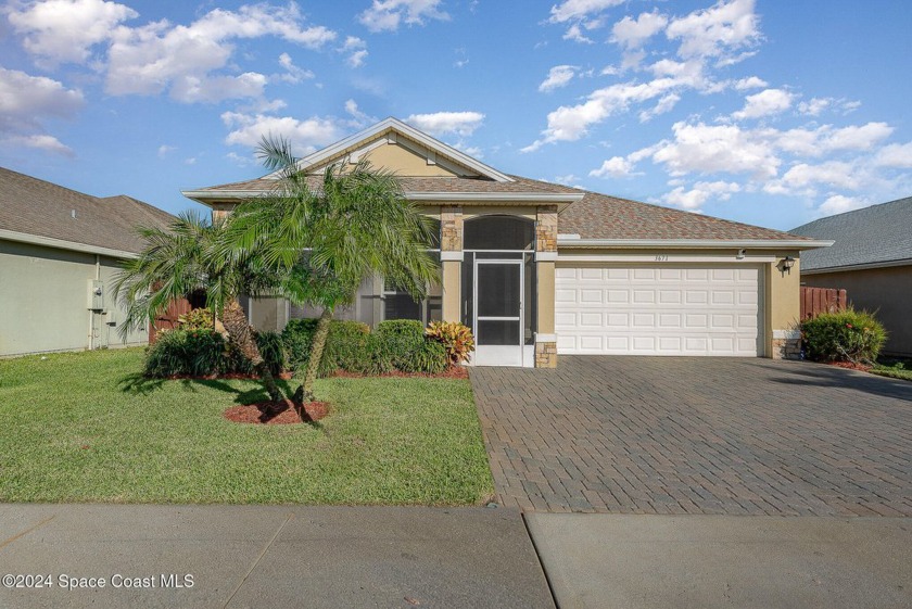 **WATER AND PRESERVE VIEWS** Brackenwood Rockledge. FRESHLY - Beach Home for sale in Rockledge, Florida on Beachhouse.com