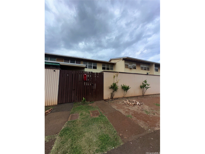 First time Home Owner opportunity. Easy to see. Interior freshly - Beach Home for sale in Waianae, Hawaii on Beachhouse.com