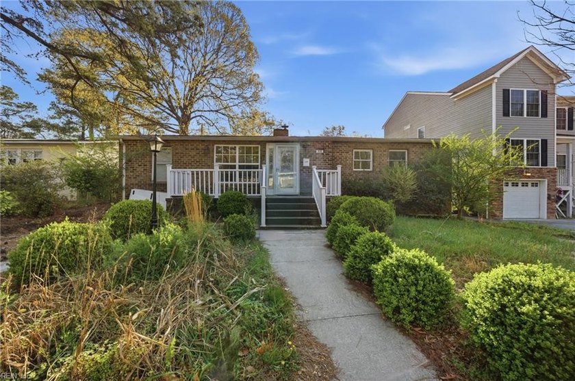 Change your life in this four-bedroom, two-bath home in the - Beach Home for sale in Norfolk, Virginia on Beachhouse.com