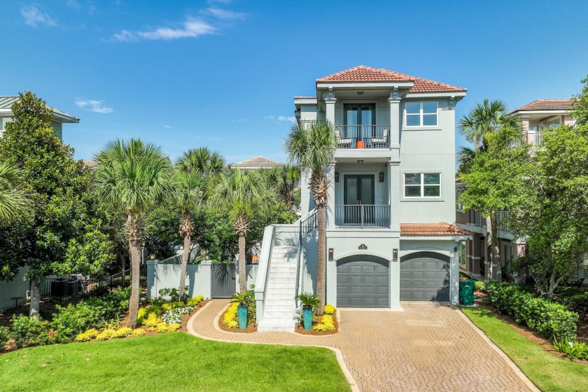 OWNER FINANCING AVAILABLE! Welcome to this stunning and - Beach Home for sale in Destin, Florida on Beachhouse.com