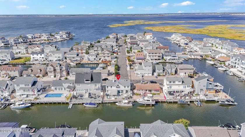 Rare Island Living Opportunity in Lavallette! Welcome to - Beach Home for sale in Lavallette, New Jersey on Beachhouse.com