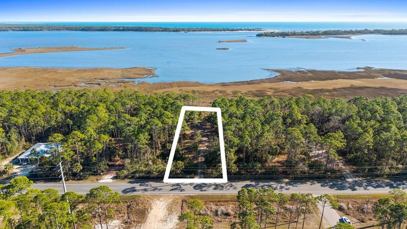 Beautiful three-quarter acre lagoon-front homesite ideally - Beach Lot for sale in Port St Joe, Florida on Beachhouse.com