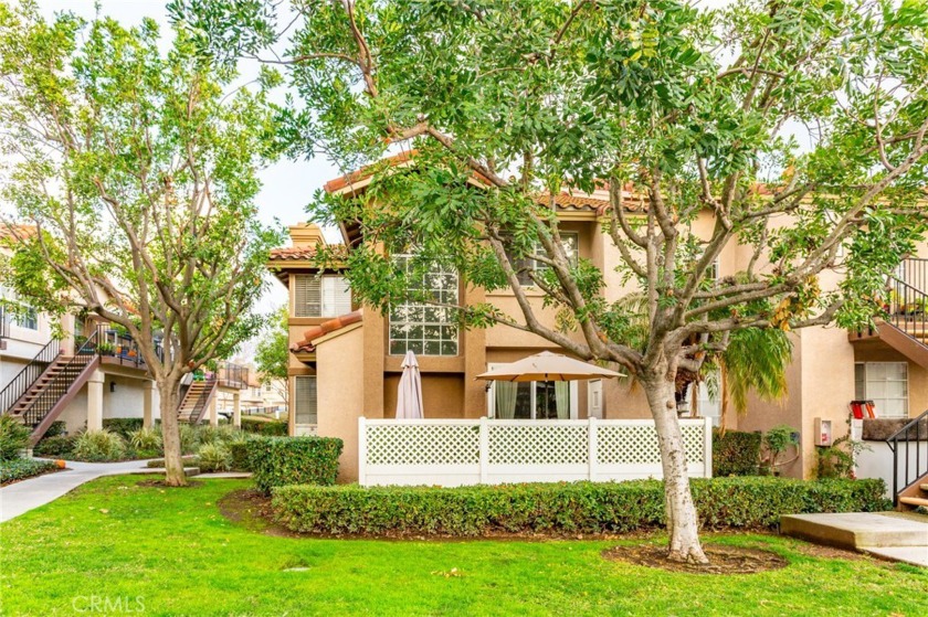 Spectacular Remodeled 2 story townhouse style home.  This cozy - Beach Condo for sale in Rancho Santa Margarita, California on Beachhouse.com