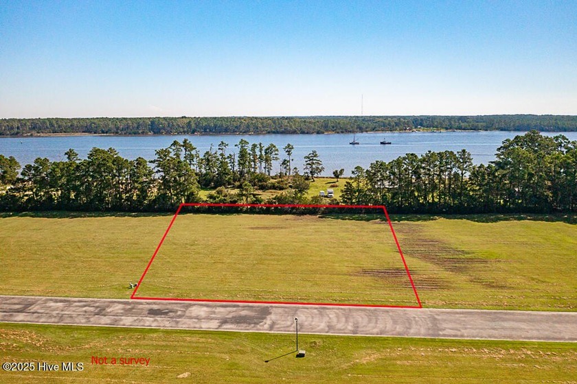 Dreaming of coastal living? Tucked away in the beautiful - Beach Lot for sale in Havelock, North Carolina on Beachhouse.com