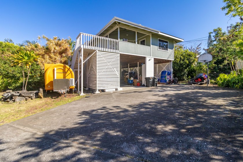 Rare opportunity to own a versatile two-home property in the - Beach Home for sale in Kailua Kona, Hawaii on Beachhouse.com