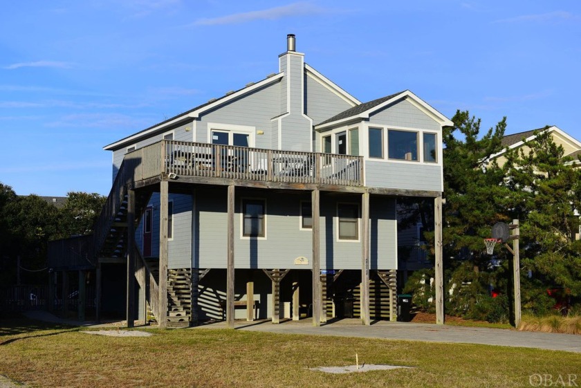 Rare Find * Five Bedroom home (with pool) in Duck on perhaps the - Beach Home for sale in Duck, North Carolina on Beachhouse.com