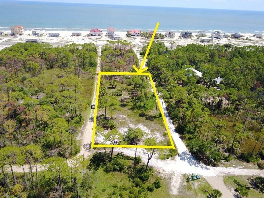 1.2 Acre 1st Tier Apalachicola Bay lot. Located on St. George - Beach Acreage for sale in St. George Island, Florida on Beachhouse.com