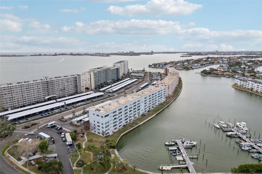 Welcome to your slice of paradise in Gulfport! This stunning - Beach Condo for sale in Gulfport, Florida on Beachhouse.com