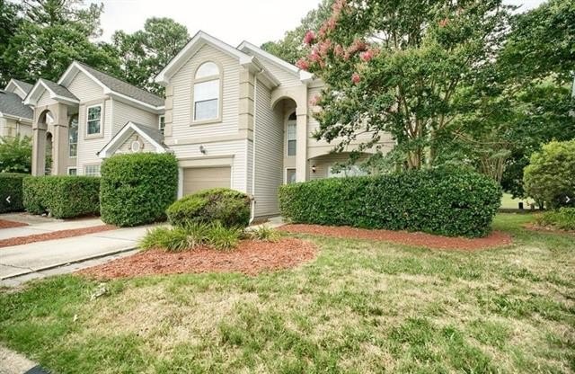 Nestled in the heart of Kiln Creek, this Open Concept End Unit - Beach Home for sale in Newport News, Virginia on Beachhouse.com